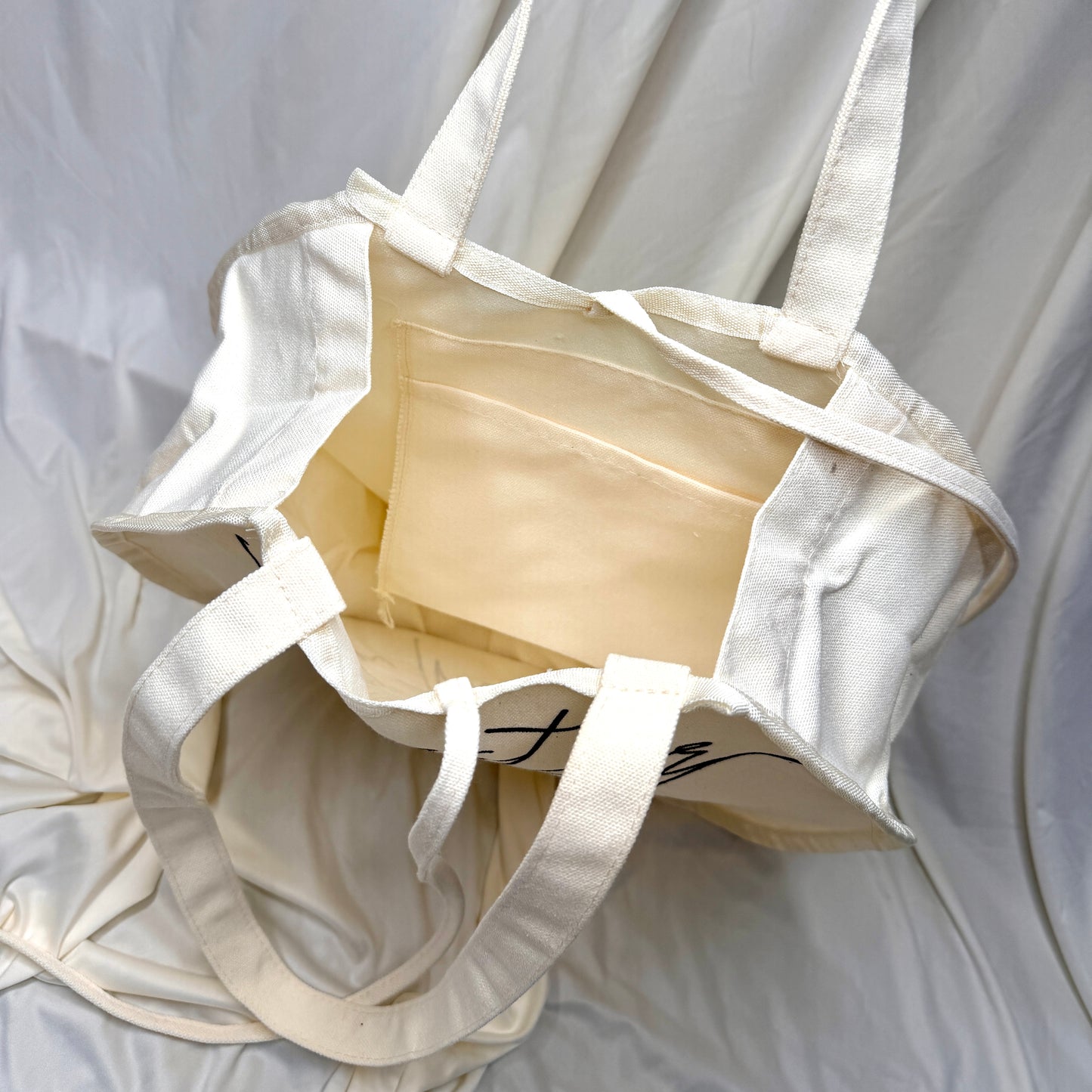 "Luckiest Girl in The World" Vászontáska