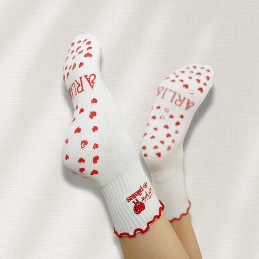 "Hot Girls Do Pilates" Pilates Zokni